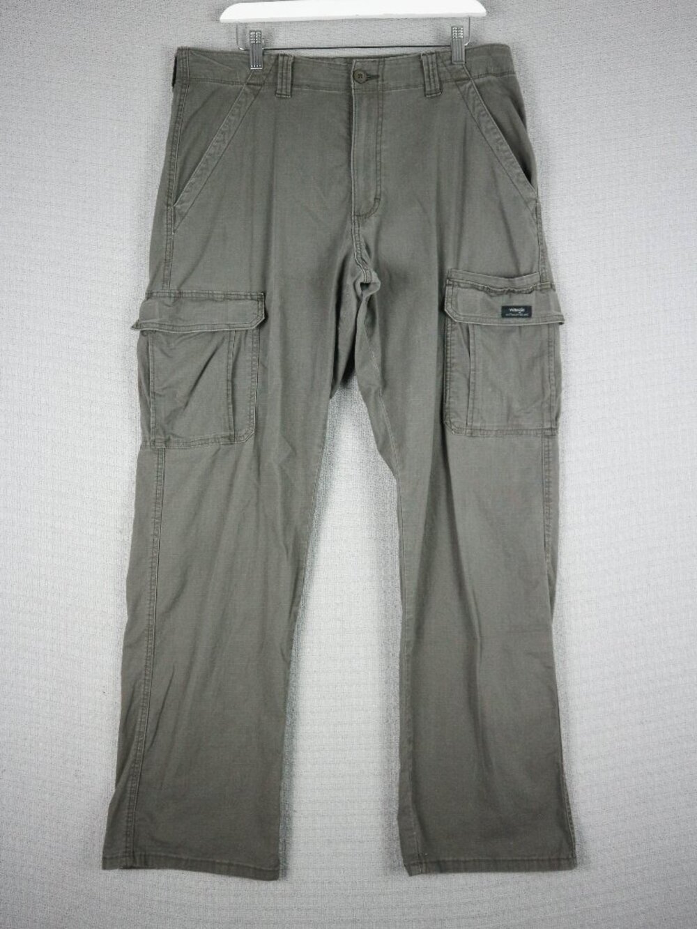 Wrangler Relaxed Fit Cotton Straight Cut Cargo pants Mens 32x32 fits 35x30